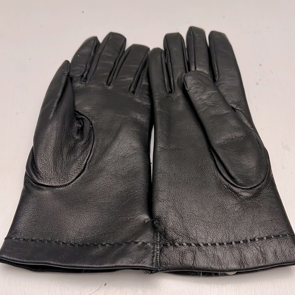 Italian leather Accessories - Handstitched Italian Leather Women’s Gloves Size 7 NEW